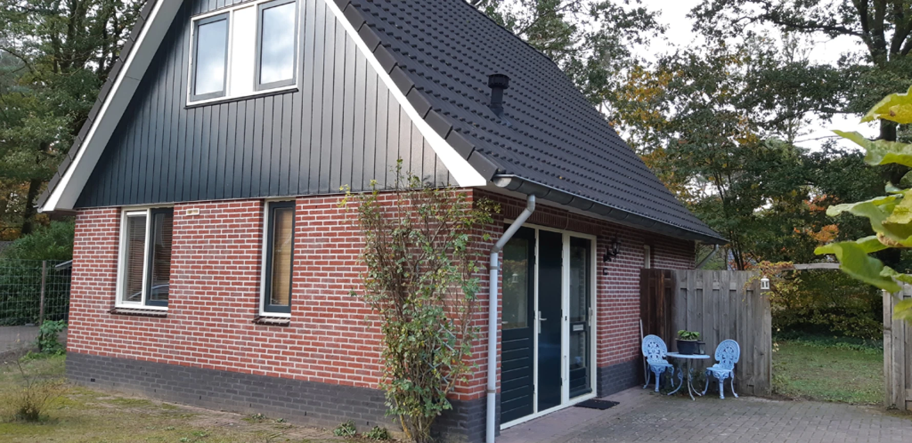 Hulze – vrijstaand hulze voor 6 personen, voorzien van alle comfort, midden in de bosrijke natuur.