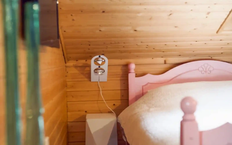 Slaapkamer in Bosschhuis – comfortabele inrichting voor een goede nachtrust in een bosrijke, rustige omgeving.