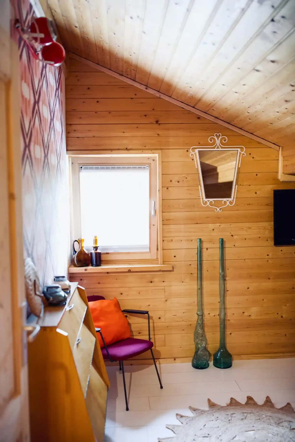 Slaapkamer in Bosschhuis – comfortabele inrichting voor een goede nachtrust in een bosrijke, rustige omgeving.