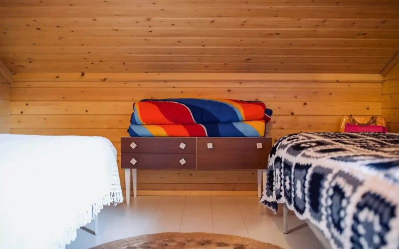 Slaapkamer in Bosschhuis – comfortabele inrichting voor een goede nachtrust in een bosrijke, rustige omgeving.