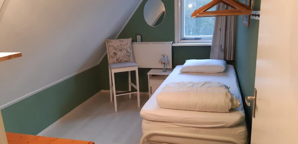 Slaapkamer in Hulze – comfortabele inrichting voor 6 personen, ideaal voor een verblijf in de Achterhoek.