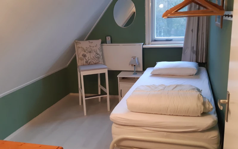 Slaapkamer in Hulze – comfortabele inrichting voor 6 personen, ideaal voor een verblijf in de Achterhoek.